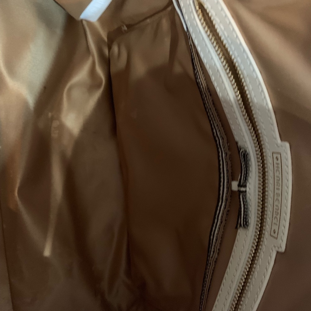 Henri Bendel - Picture 3 of 4